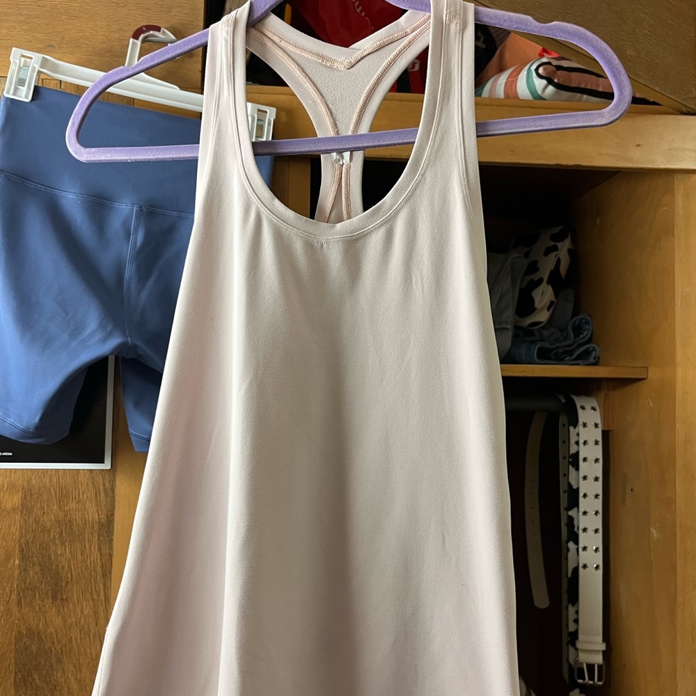 lululemon nulu tank size 6 pale pink